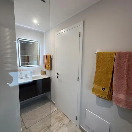 Apartament Tini's House Madeira