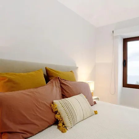 Tini's House Madeira 公寓 *