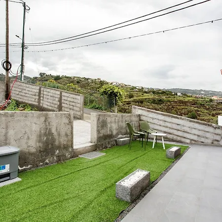 Tini's House Madeira Apartment *